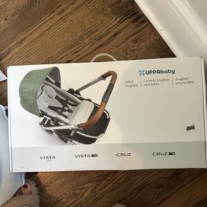 UPPABABY INFANY SNUG SEAT  NEW IN BOX